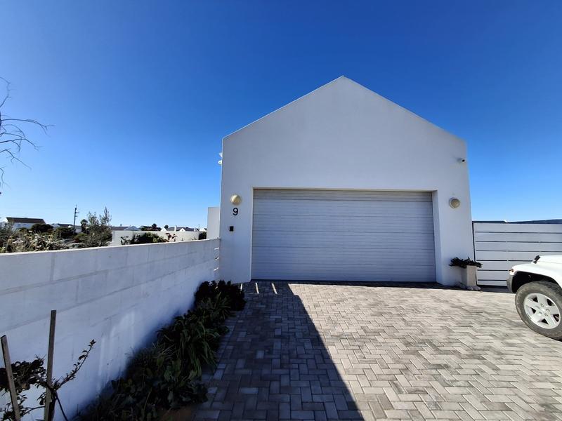 3 Bedroom Property for Sale in Britannia Bay Western Cape